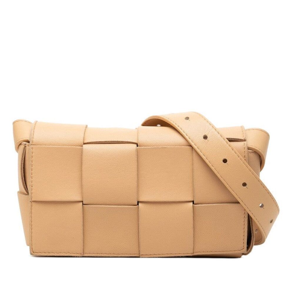 Bottega Veneta Cassette Maxi Intrecciato Shoulder Bag